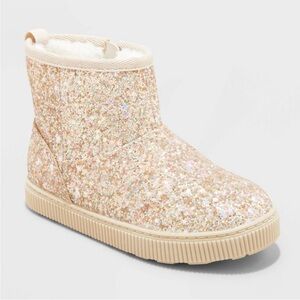 Arlo Shearling style boot- never worn